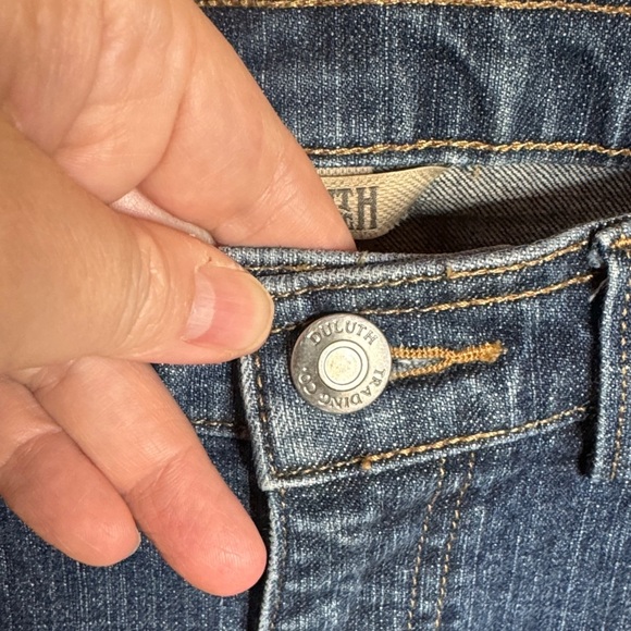 Duluth Trading Co Blue Straight Leg Jeans Size 10 x 33 - Picture 4 of 8